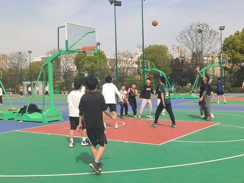 http://img01.fs.yiban.cn/pic/64762132/mobile/thumb/mobile/custom/b48624b5-6ea7-4ac5-b4a0-fcf854fda383