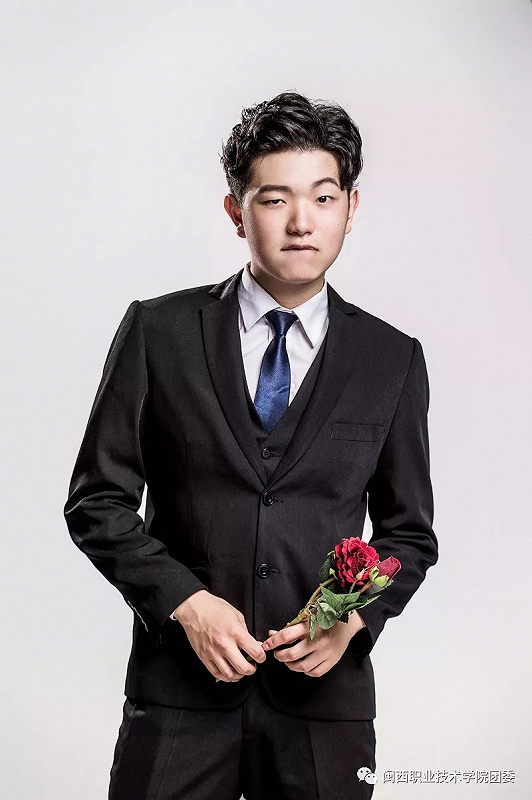 唱响青春以梦为歌