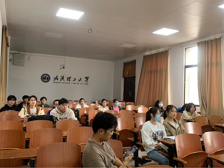 https://img01.fs.yiban.cn/pic/61003234/mobile/thumb/mobile/custom/a8d8781a-7b7c-46cd-8339-a7e87509e4c2