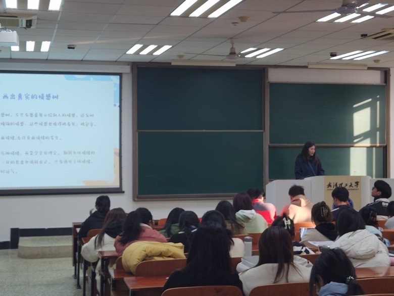 https://img01.fs.yiban.cn/pic/61003234/mobile/thumb/mobile/custom/f54b08c4-81c6-440a-b690-591e639d359c