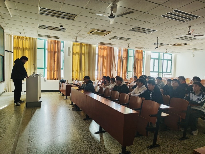 https://img01.fs.yiban.cn/pic/68926864/mobile/thumb/mobile/custom/e8a8ea57-4eb5-4085-9e3f-b22523a2da4a