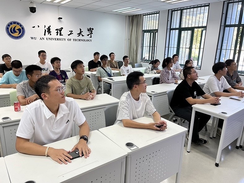 https://img01.fs.yiban.cn/pic/68926932/mobile/thumb/mobile/custom/1f538c5d-71c4-4cfe-b0aa-c8d7faf95179