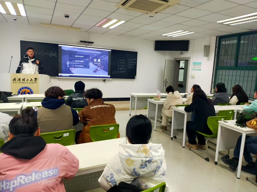 https://img01.fs.yiban.cn/pic/68960148/mobile/thumb/mobile/custom/cde5edc6-cb54-44b6-a0fb-a9ace778040e