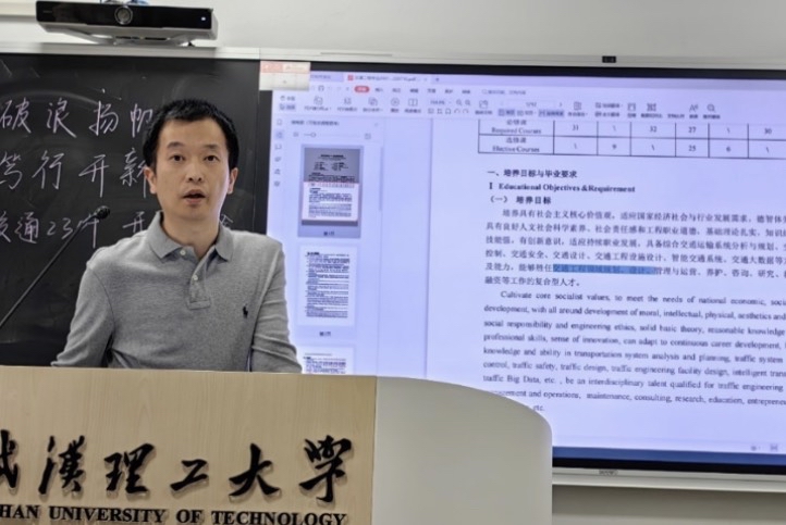 https://img01.fs.yiban.cn/pic/68978020/mobile/thumb/mobile/custom/ee06dac7-688c-4015-b32e-aa4d7108cc34
