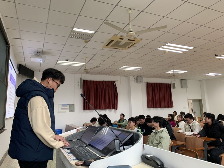 https://img01.fs.yiban.cn/pic/69027248/mobile/thumb/mobile/custom/61790d59-e9b1-4211-8a16-7ea4928b5782