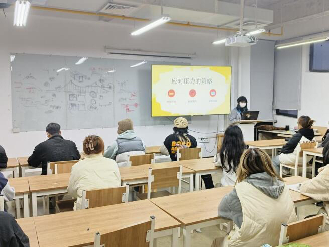 https://img01.fs.yiban.cn/pic/71808454/mobile/thumb/mobile/custom/dc5a44ee-a6c6-4f57-9569-5d384d41d010