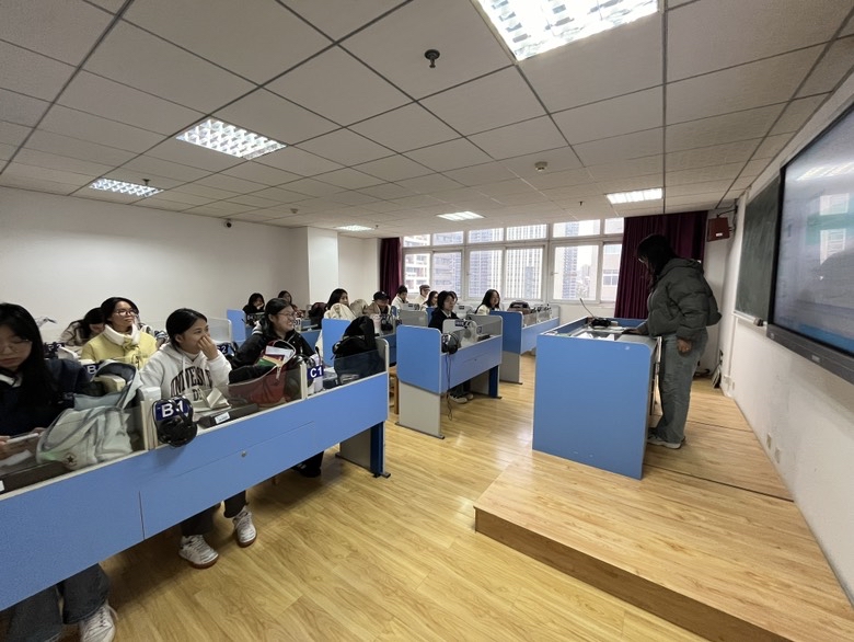 https://img01.fs.yiban.cn/pic/72866096/mobile/thumb/mobile/custom/75076f13-0c8e-42dd-bf49-d43184dd25fa