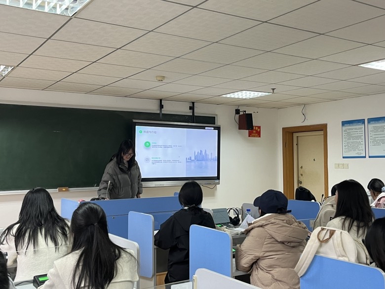https://img01.fs.yiban.cn/pic/72866096/mobile/thumb/mobile/custom/ddaf5a97-ab0b-4802-8906-7241efc027cd