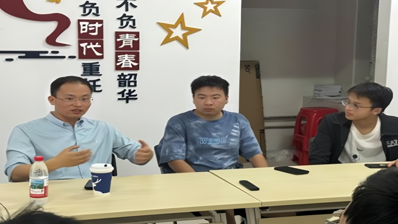 学院开展第5期“学坊心桥”专任教师进学生社区主题交流活动